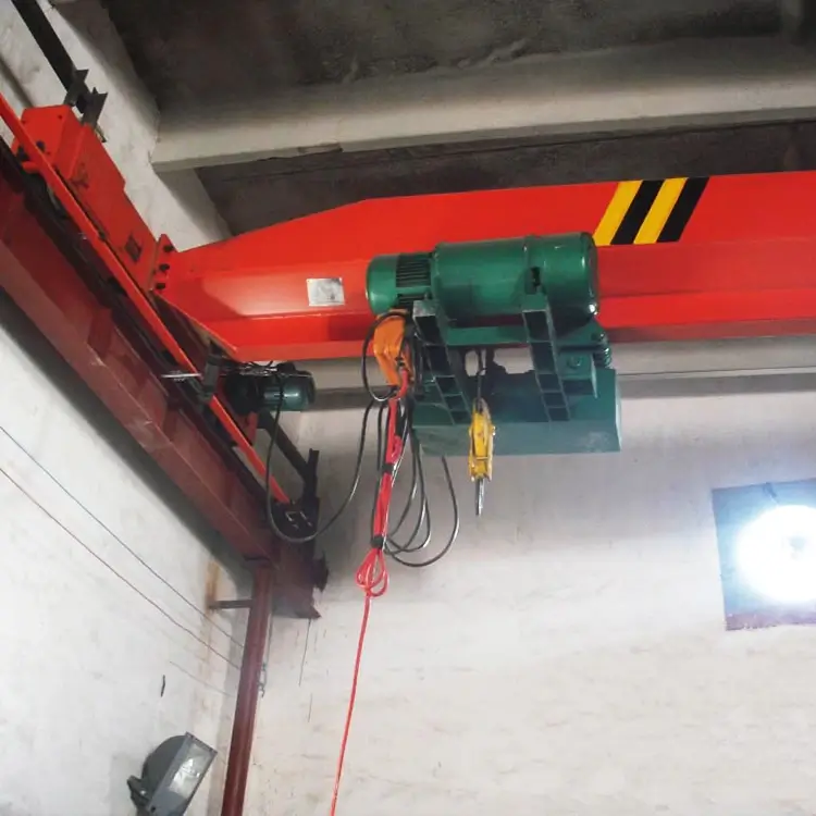 Overhead crane for low headroom applications